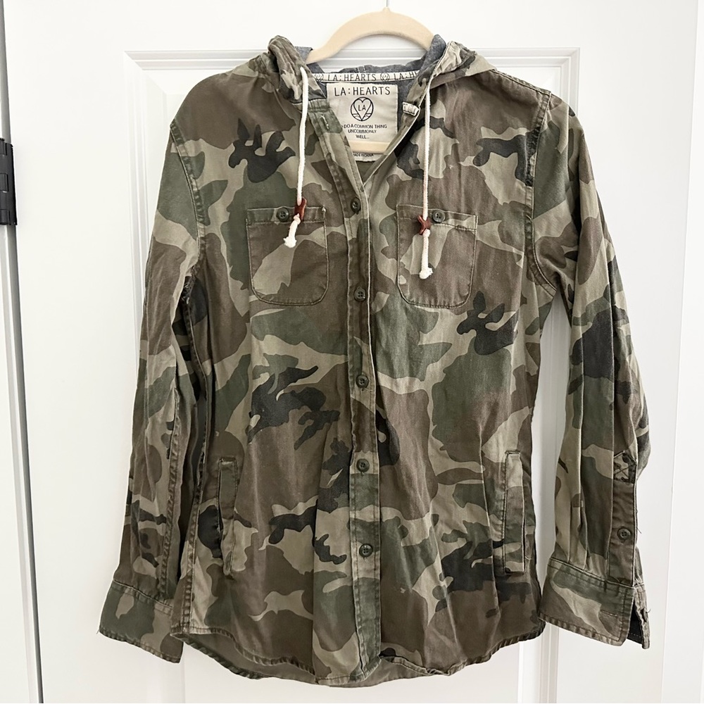 Camo Long Sleeve Hooded Button Down Shirt Jacket - Lightweight Fall Shacket